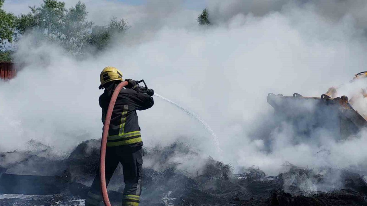 Samsun’da geri dönüşüm fabrikasında yangın
