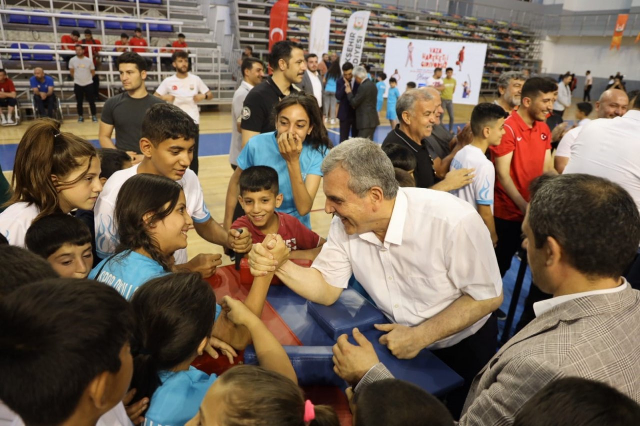 Şanlıurfa’da yaz spor okulları başladı