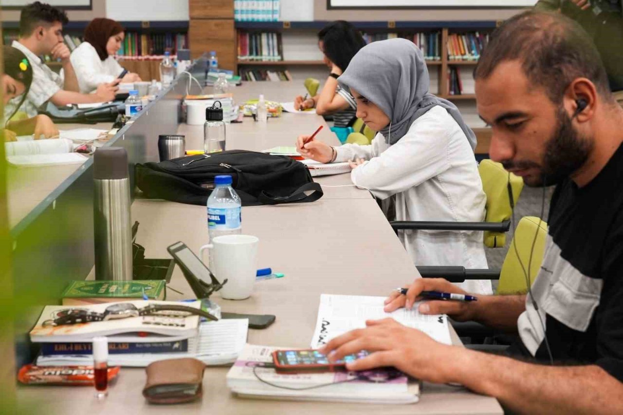 Şehitkamil’de 52 bin öğrenci kütüphaneden faydalanıyor