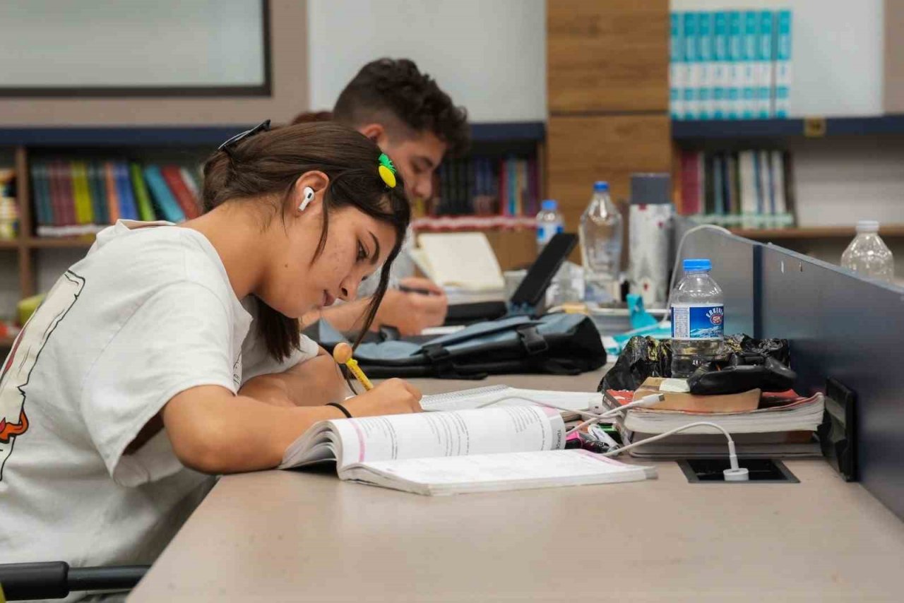 Şehitkamil’de 52 bin öğrenci kütüphaneden faydalanıyor