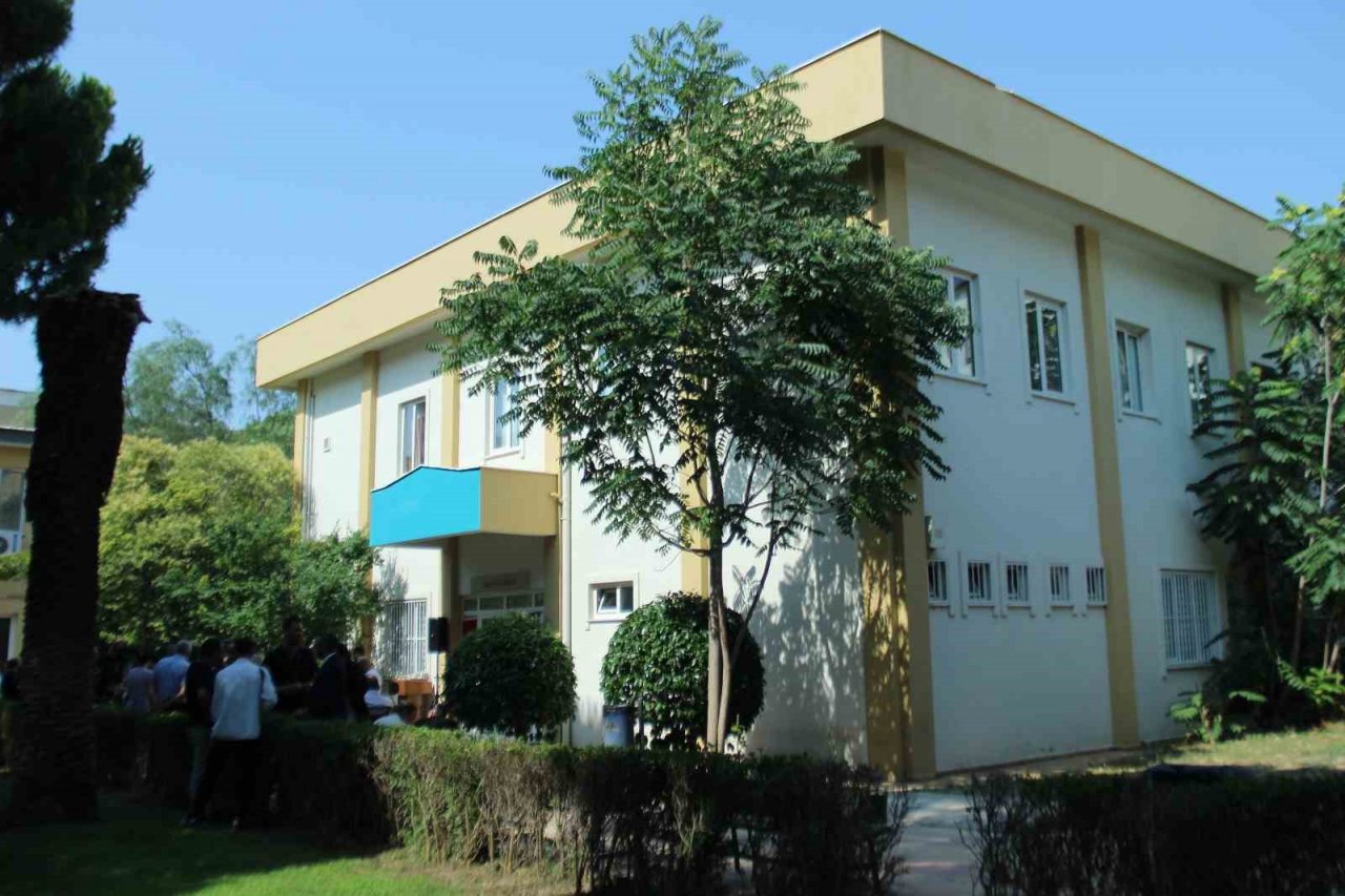 Türkiye’nin ilk obezite polikliniği DEÜ’de açıldı