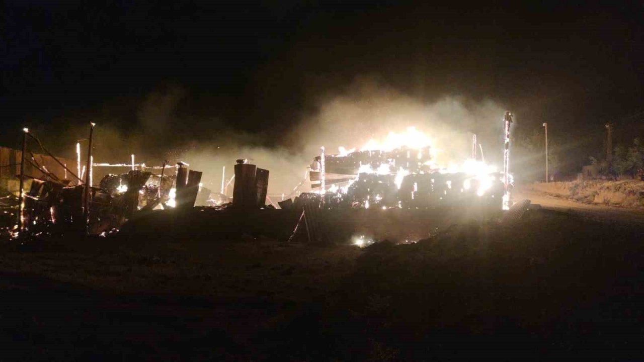 Van’da korkutan yangın kontrol altına alındı