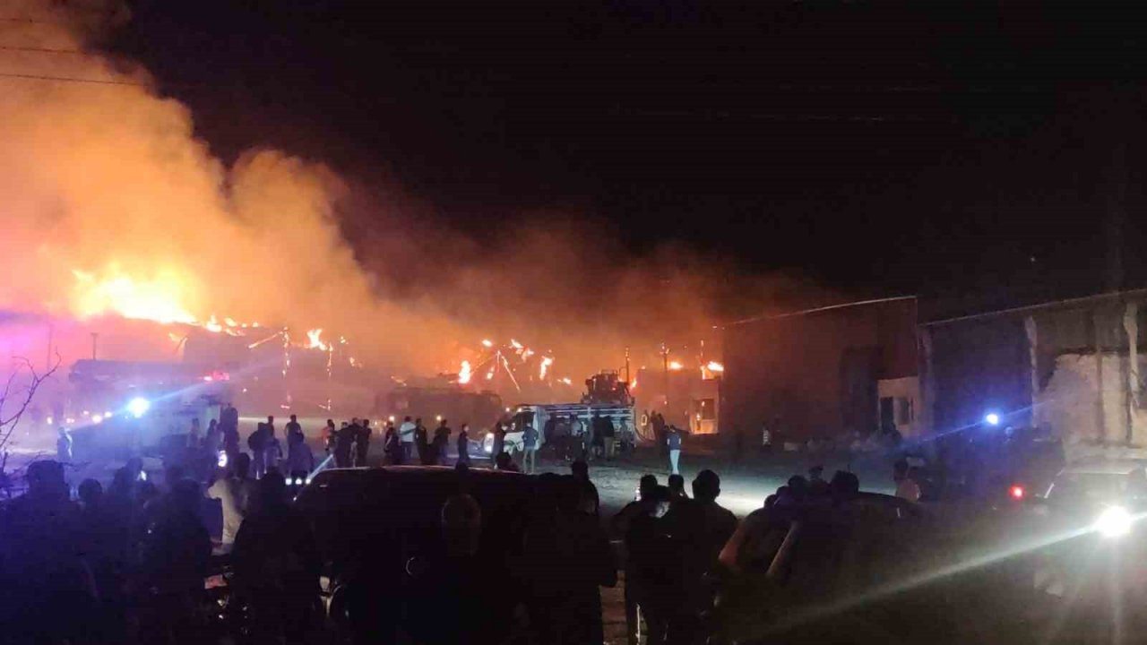 Van’da korkutan yangın kontrol altına alındı