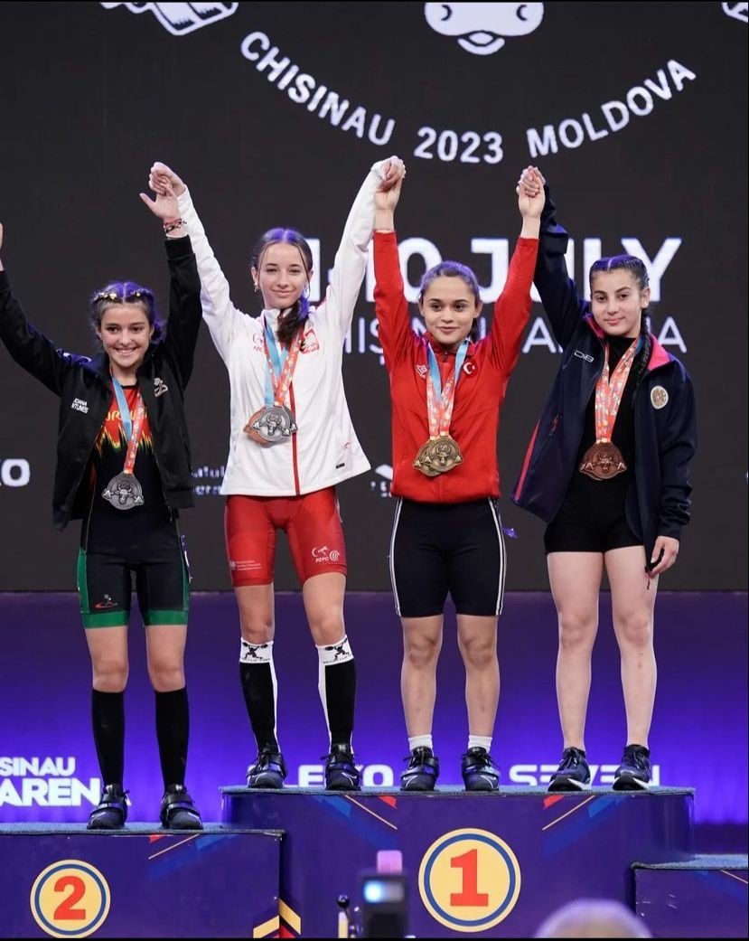 3 Avrupa rekoru kırarak şampiyon oldu