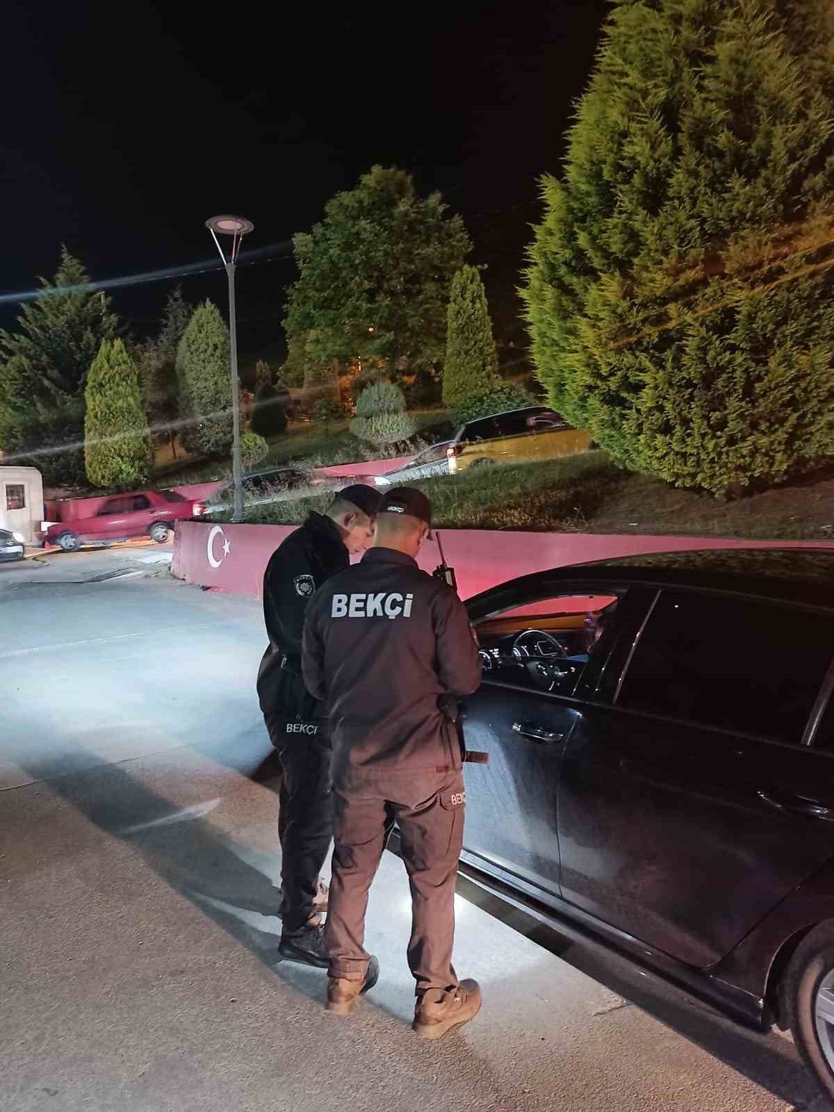 Polisten asayiş ve trafik uygulaması, 8 araç sürücüsüne 31 bin lira ceza