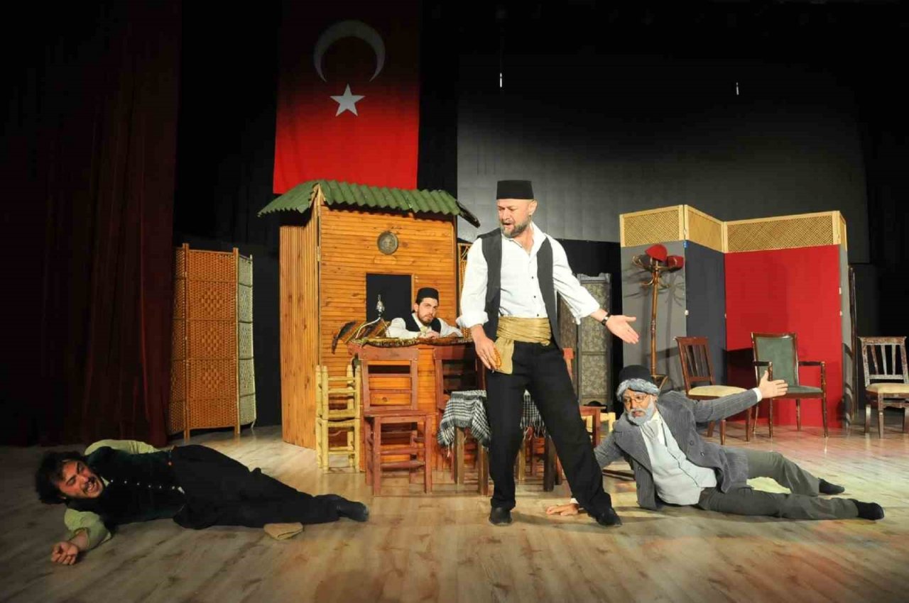 Fehim Paşa Konağı tiyatrosu Akşehir’de sergilendi