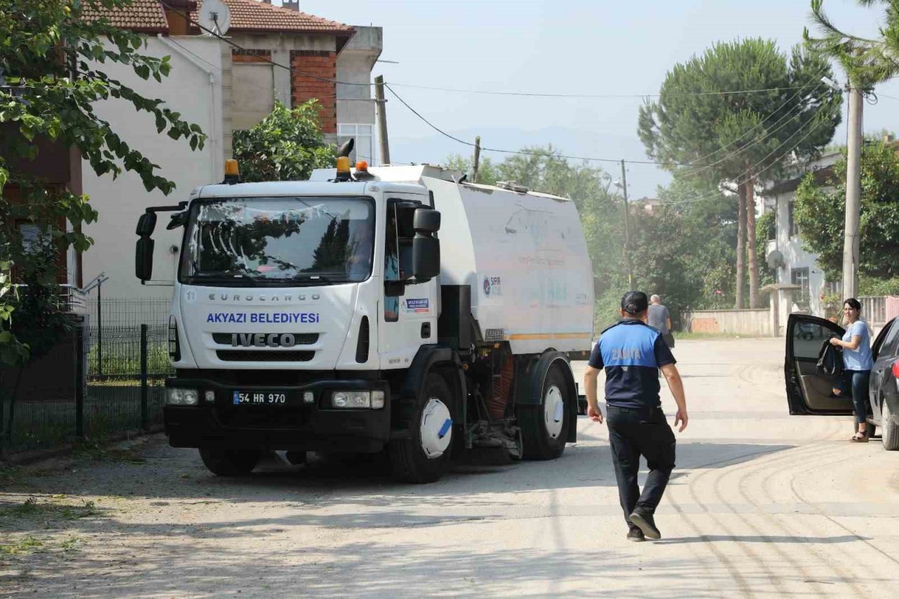 Temiz bir Akyazı için ekipler sahada