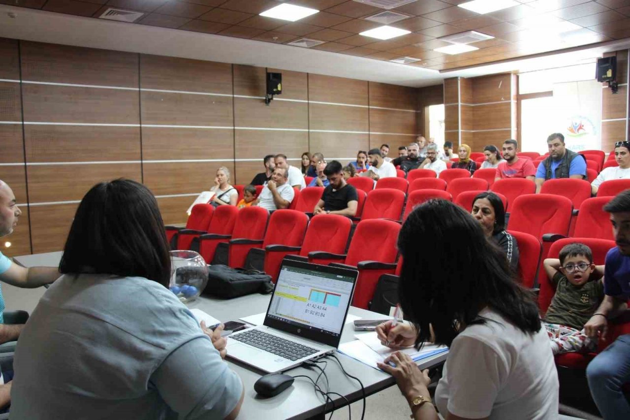 Ana Lig hentbol karşılaşmaları Kars’ta düzenleniyor