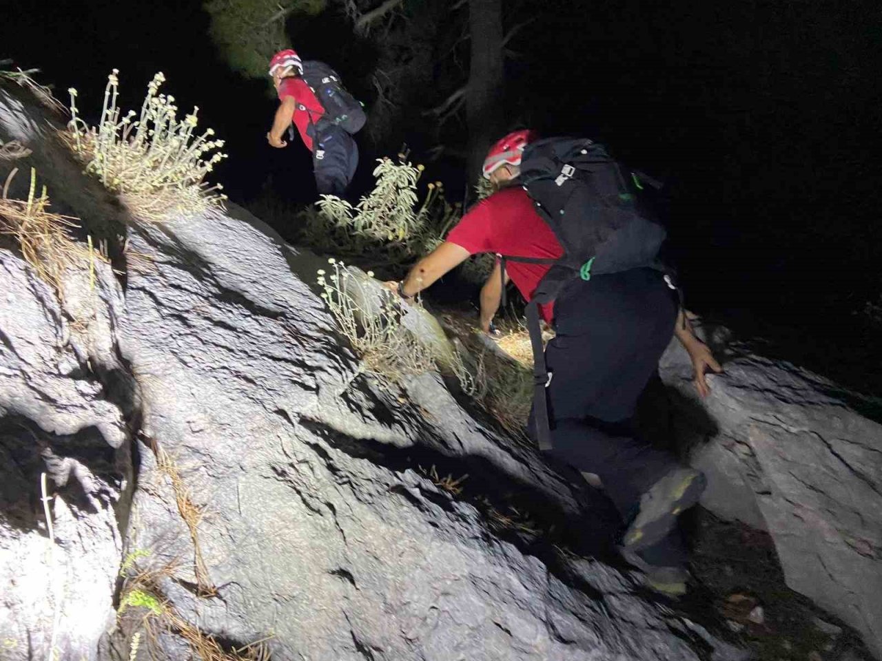 Antalya’da antik kentte mahsur kalan şahıs kurtarıldı
