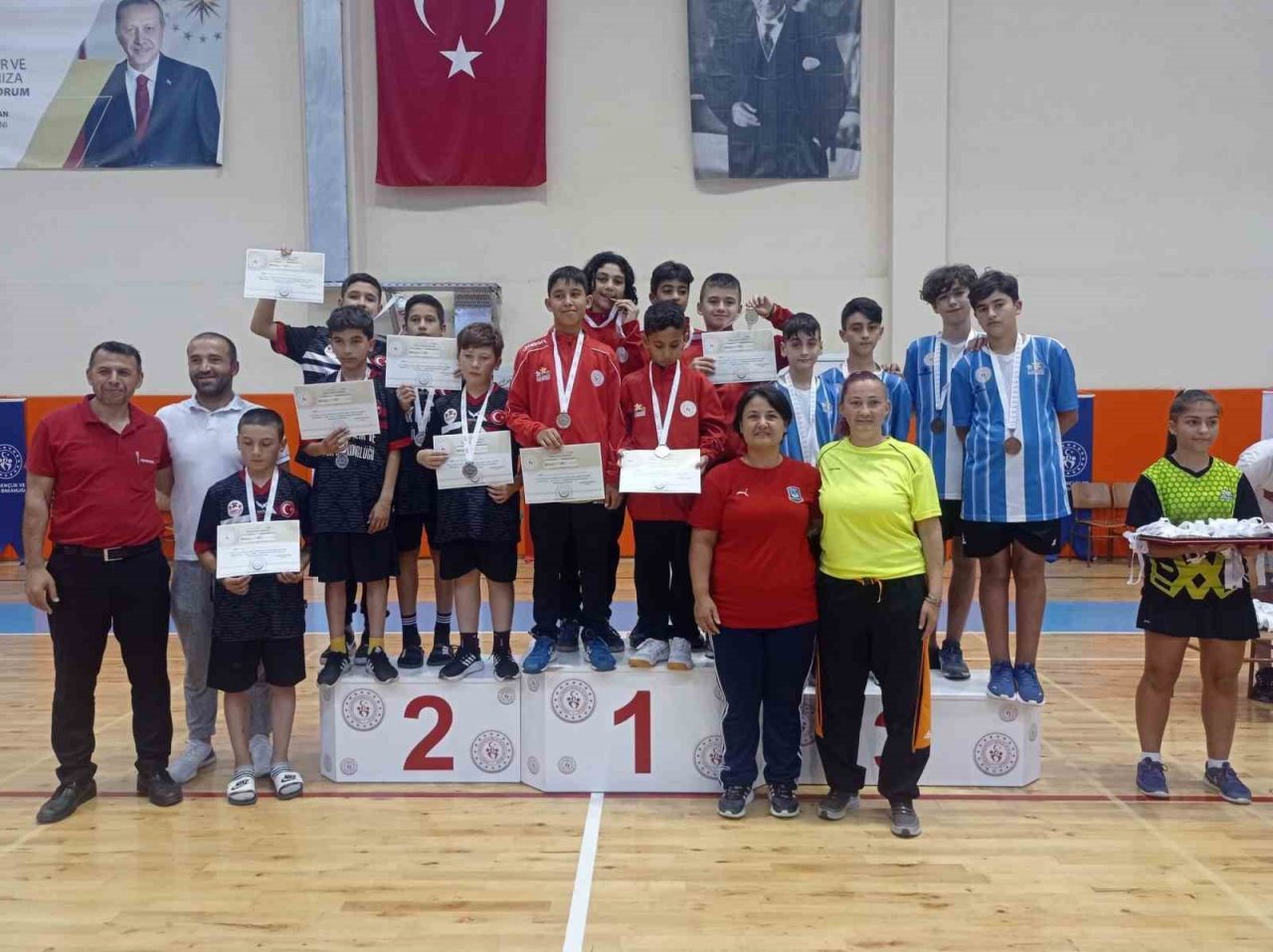 Badminton Analig Ege Grup müsabakaları sona erdi