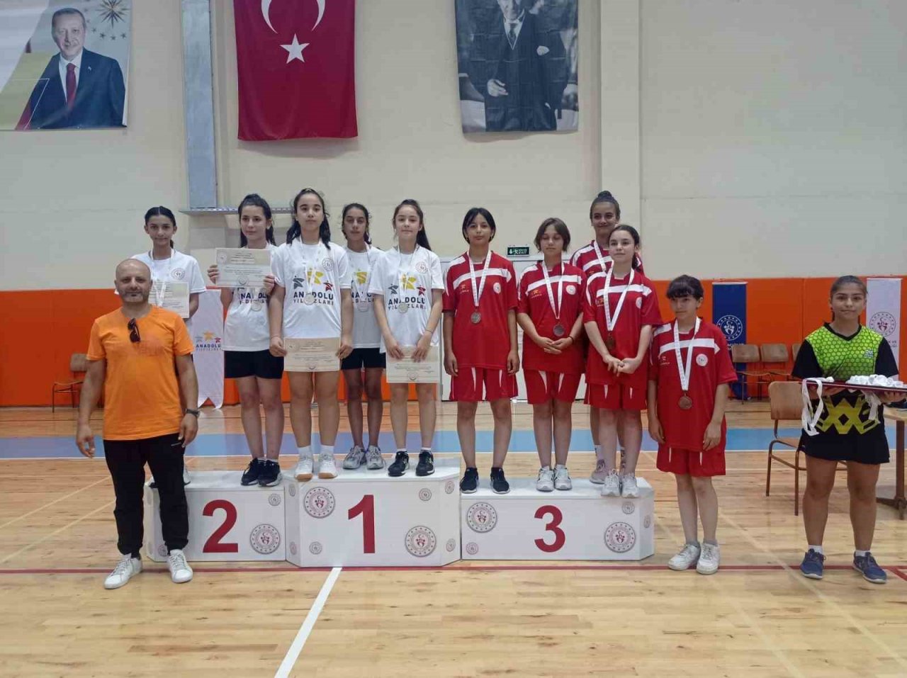 Badminton Analig Ege Grup müsabakaları sona erdi