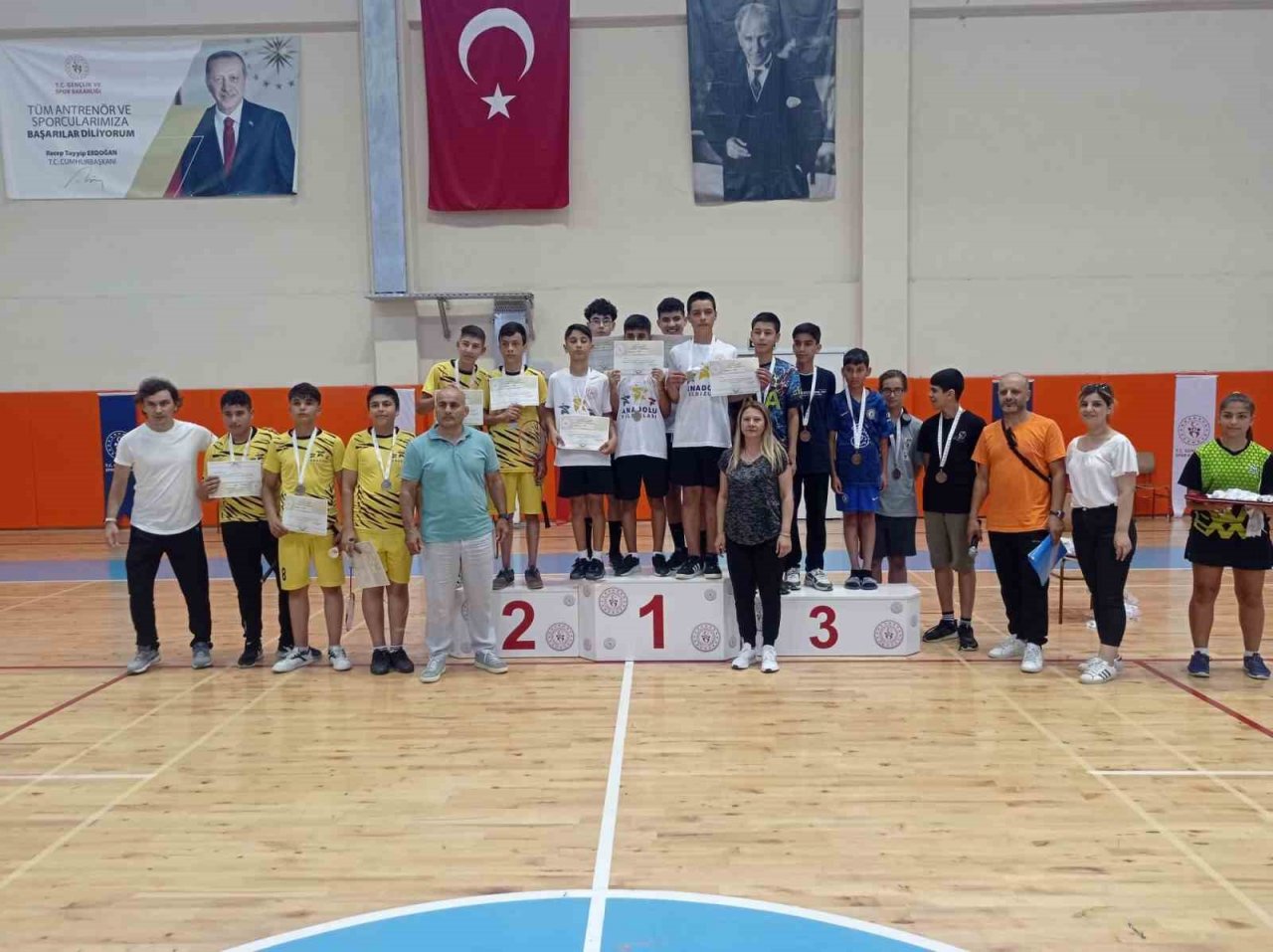 Badminton Analig Ege Grup müsabakaları sona erdi