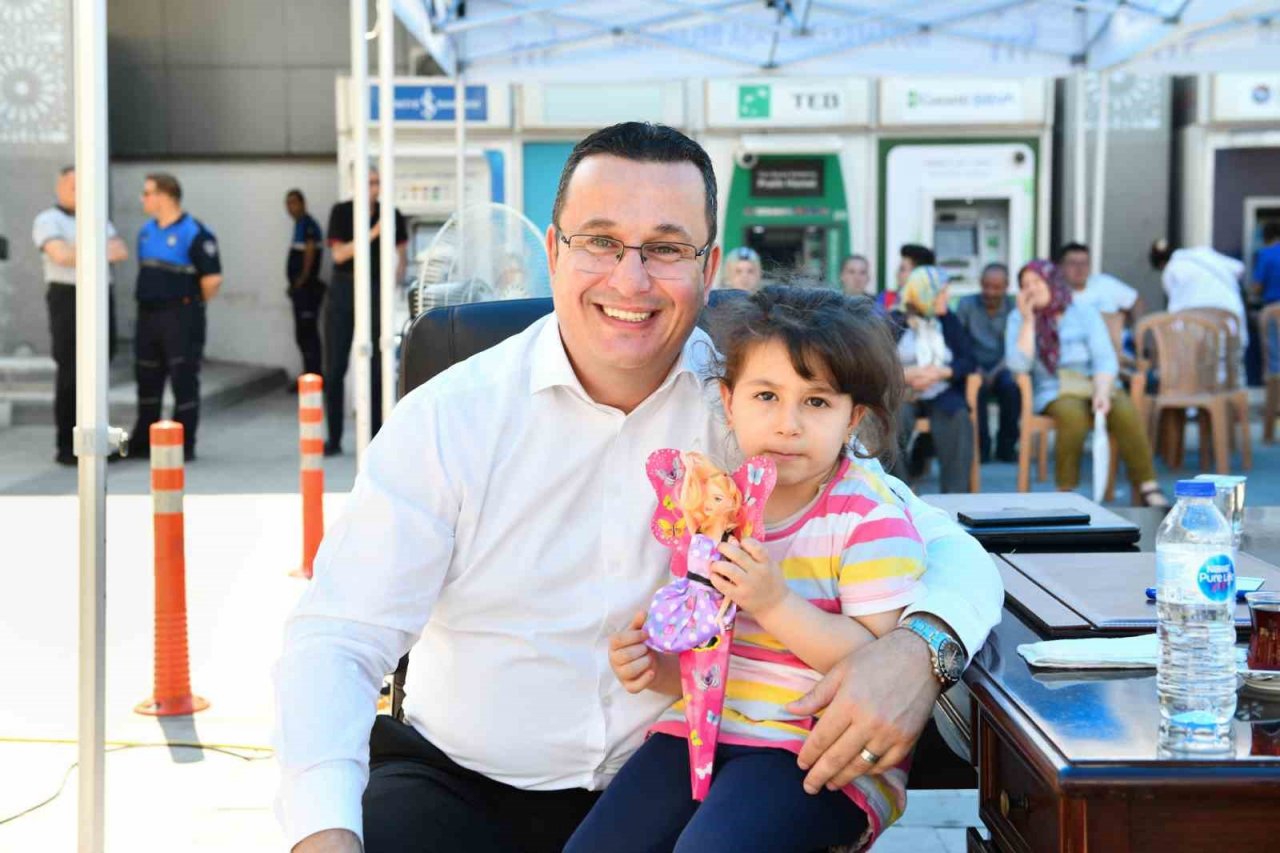 Dünyanın en büyük makam odası "Meydan Makam"