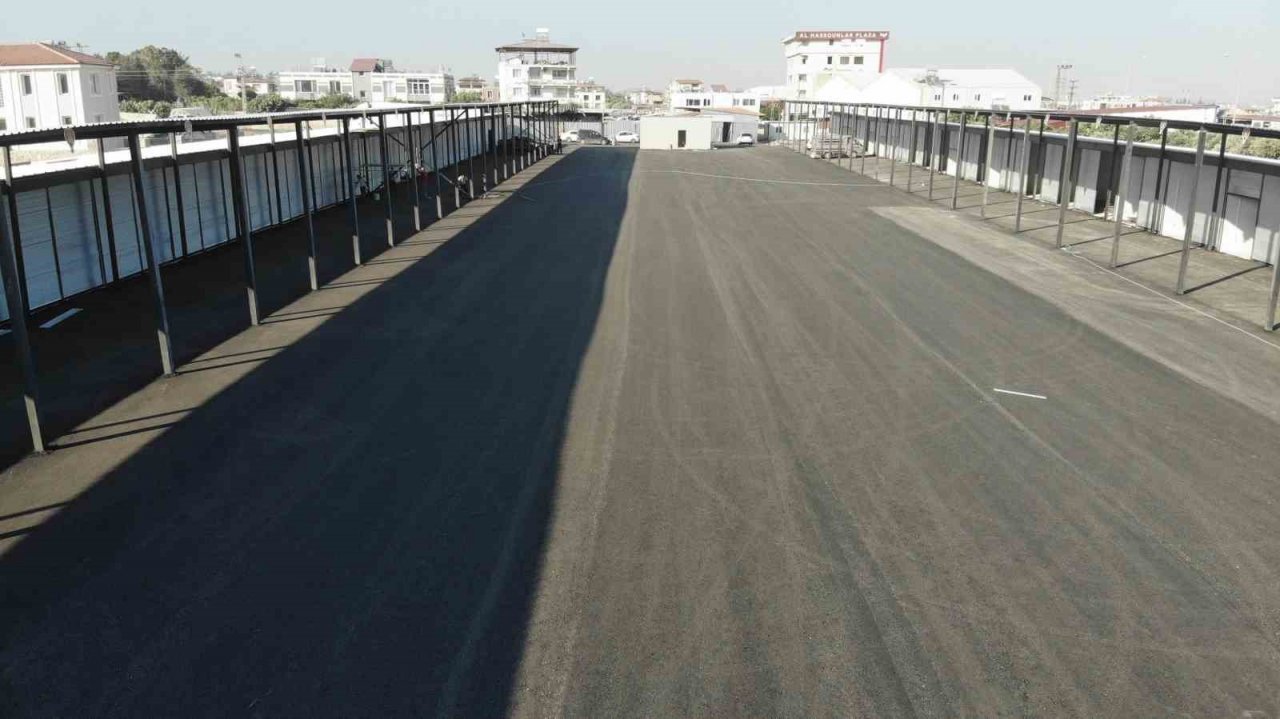 Depremin vurduğu Hatay’a yeni sebze hali 53 günde inşa edildi