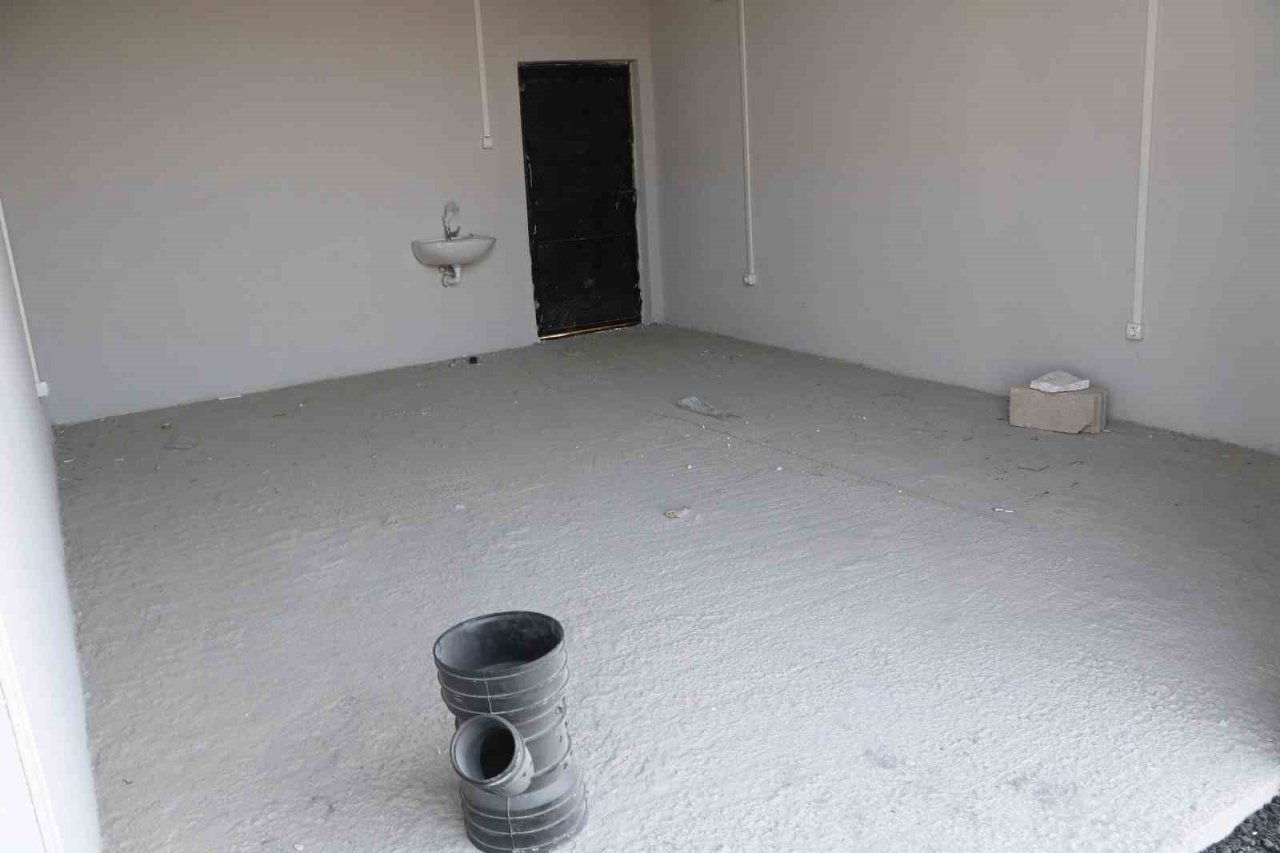 Depremin vurduğu Hatay’a yeni sebze hali 53 günde inşa edildi