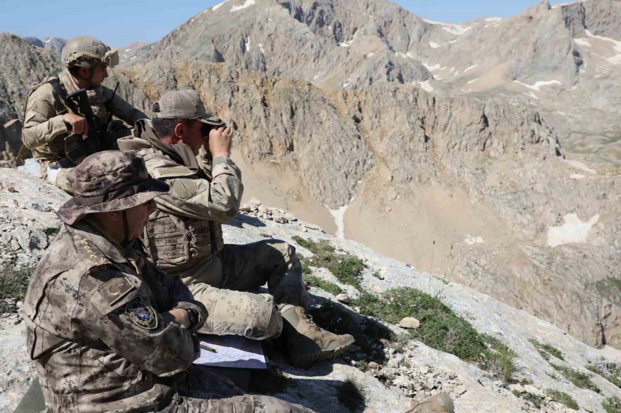 Kemah kırsalında terör operasyonu