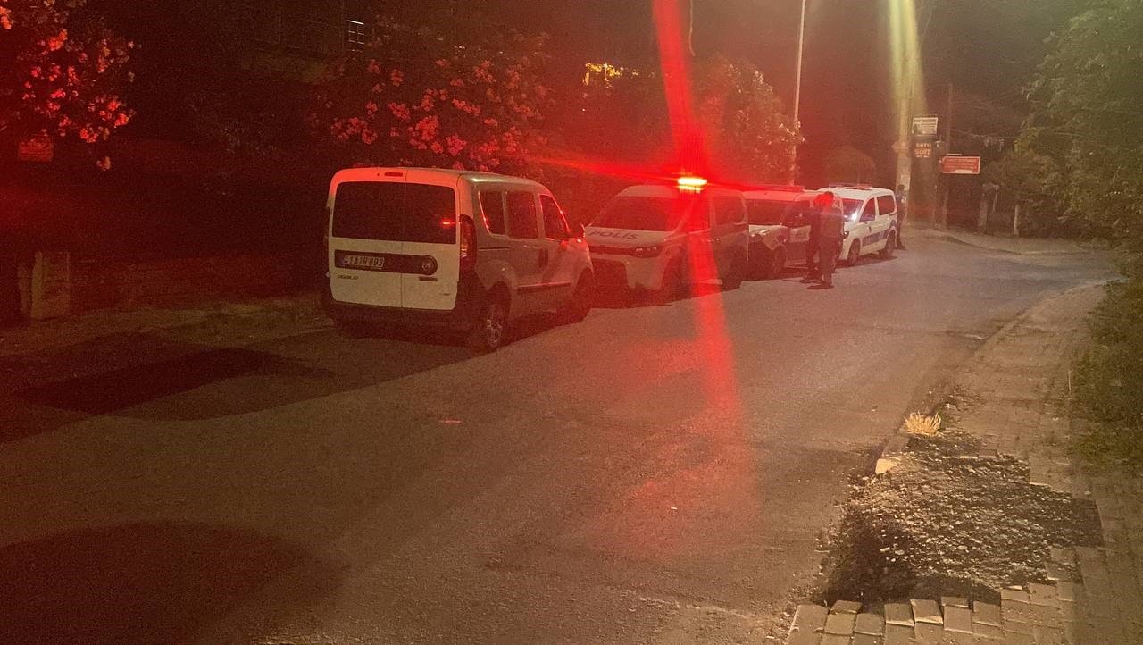 Komşuların silah sesi duyduğu iddiası ekipleri harekete geçirdi