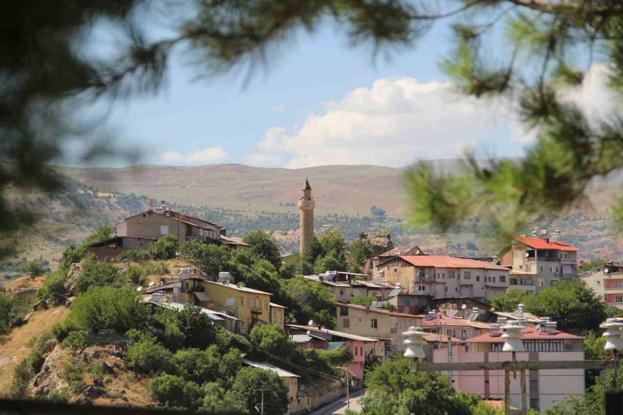 LGS öğretmenlerin başarısını da ortaya çıkardı: O ilçe başarı geleneğini bozmadı