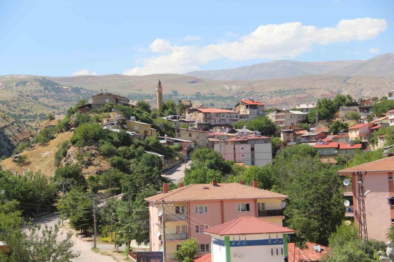 LGS öğretmenlerin başarısını da ortaya çıkardı: O ilçe başarı geleneğini bozmadı