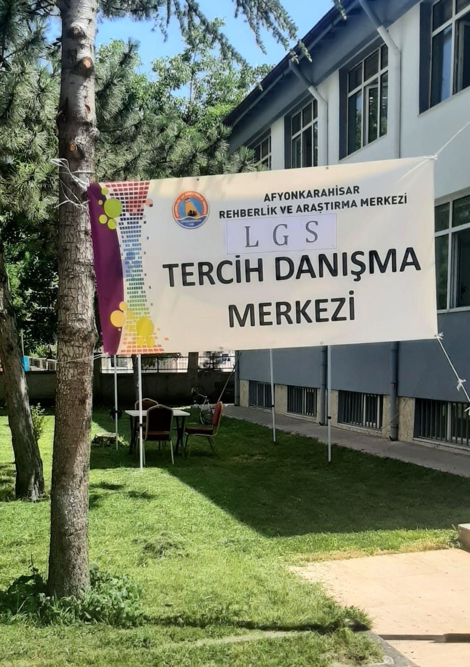 LGS’de rehber öğretmenler ve psikolojik danışmanlar öğrencilerin yanında oluyor