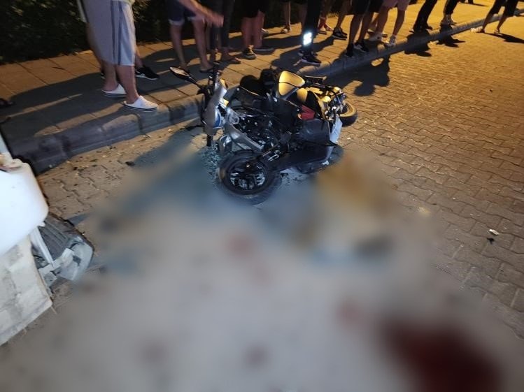 Fethiye’de otomobile çarpan motosikletin sürücüsü hayatını kaybetti