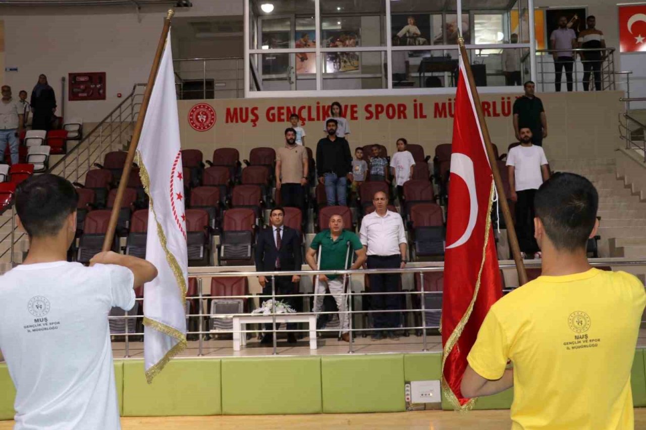 Muş’ta ‘Yaz Spor Okulları’ başladı