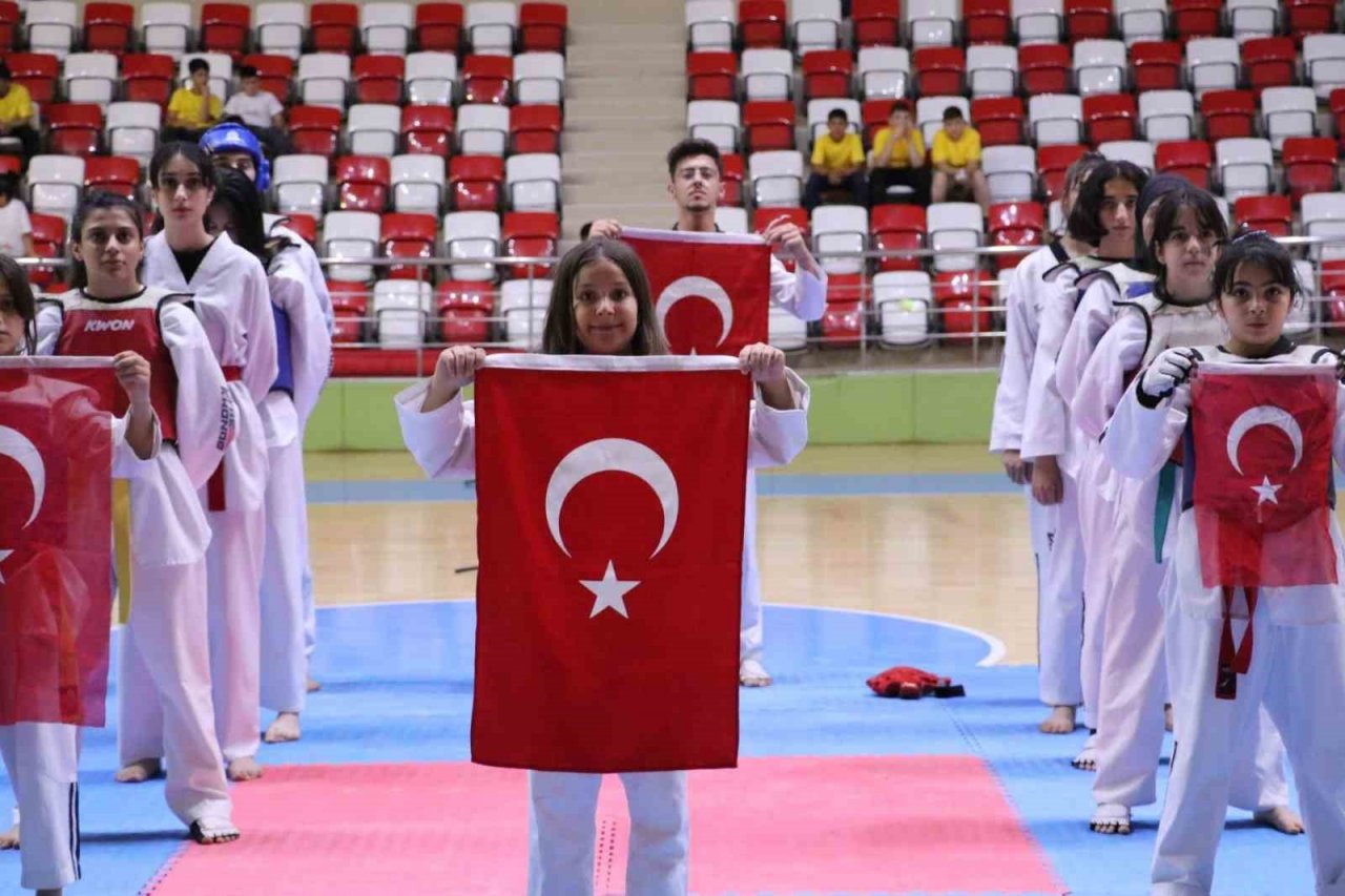 Muş’ta ‘Yaz Spor Okulları’ başladı