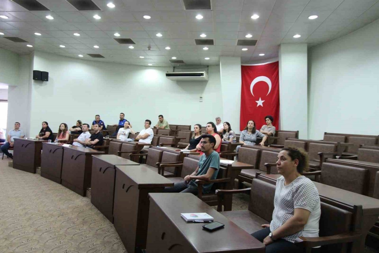 Nazilli Belediyesi personeli hizmet içi eğitimlerle kendini geliştiriyor