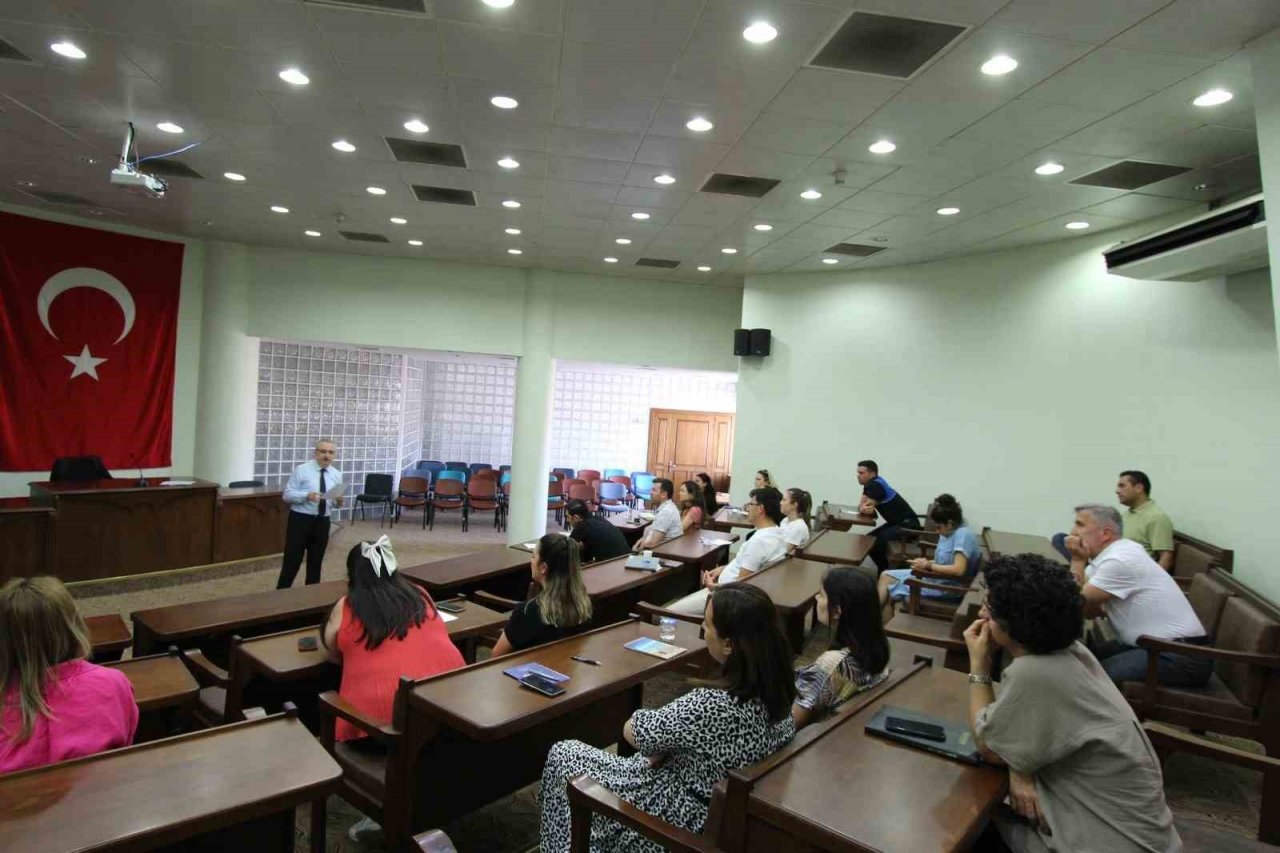 Nazilli Belediyesi personeli hizmet içi eğitimlerle kendini geliştiriyor