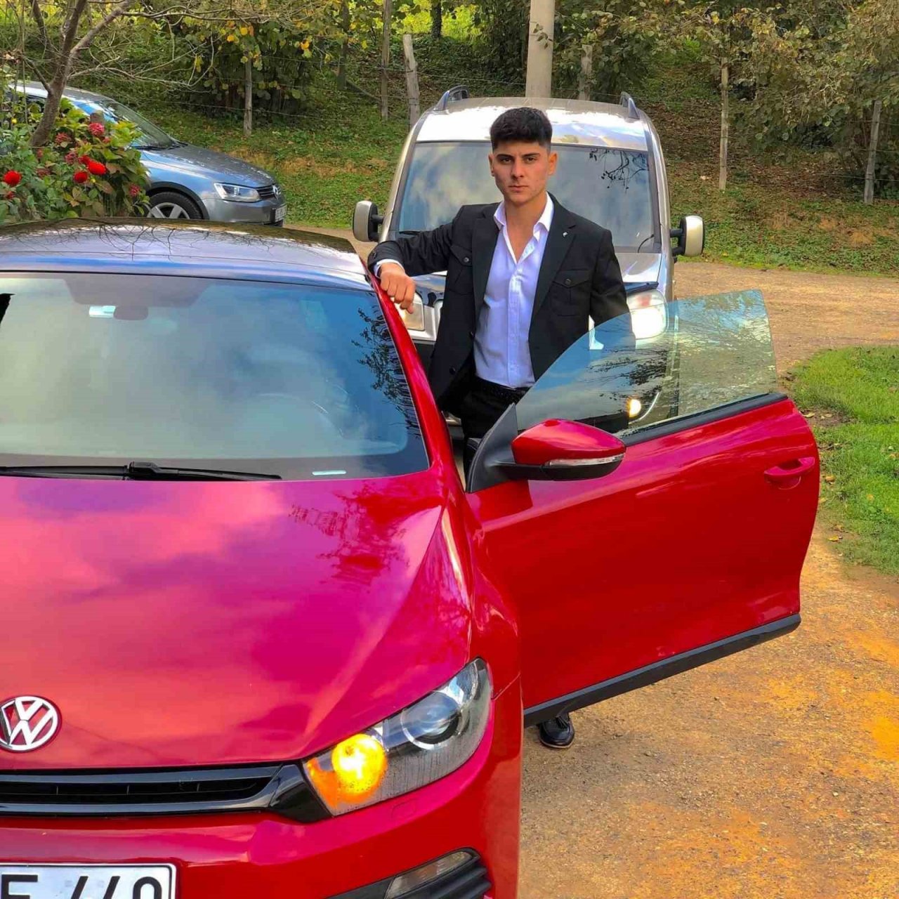 Acı kazada hayatını kaybeden genç son yolculuğuna uğurlandı