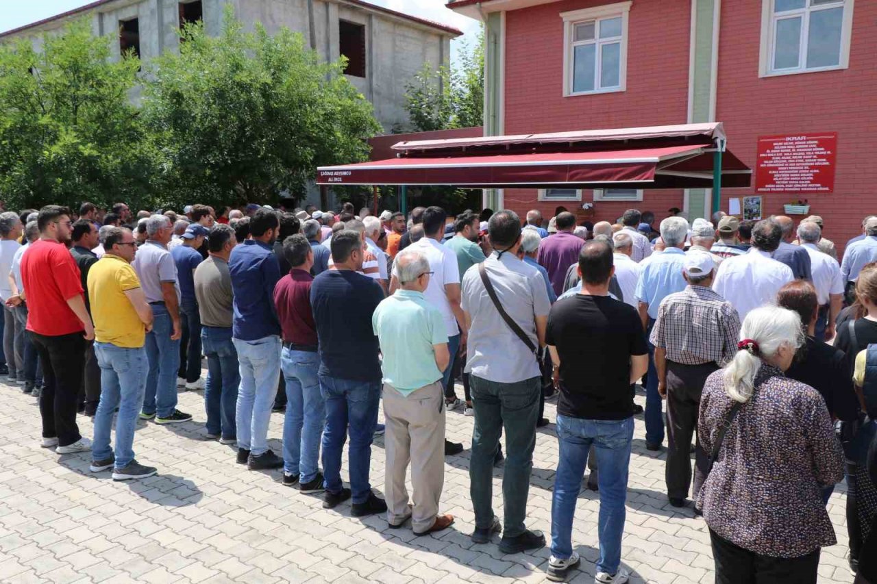 Şehit annesi son yolculuğuna uğurlandı