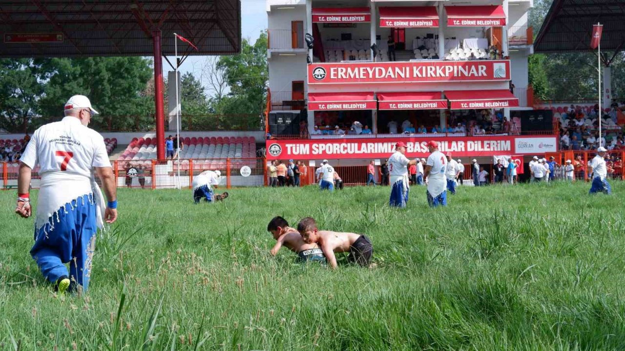 662. Tarihi Kırkpınar Yağlı Güreşleri başladı