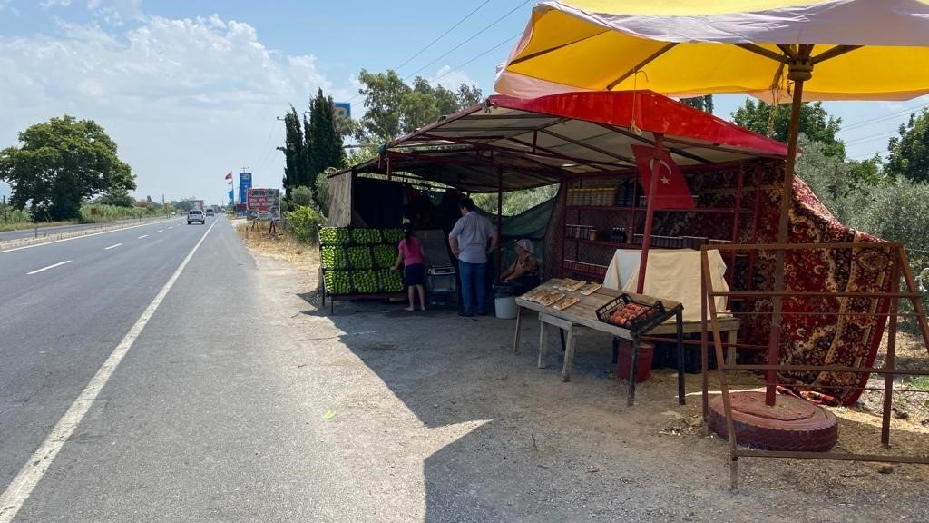 Kış uzun sürünce Aydın’da tezgahları Manisa inciri süsledi