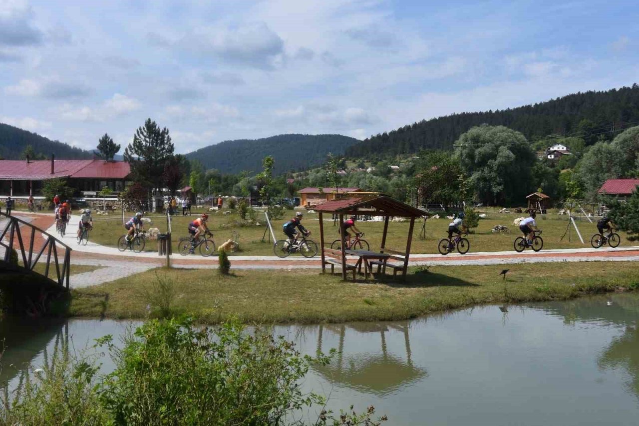 Bisikletçilerin yeni destinasyonu Batı Karadeniz oldu