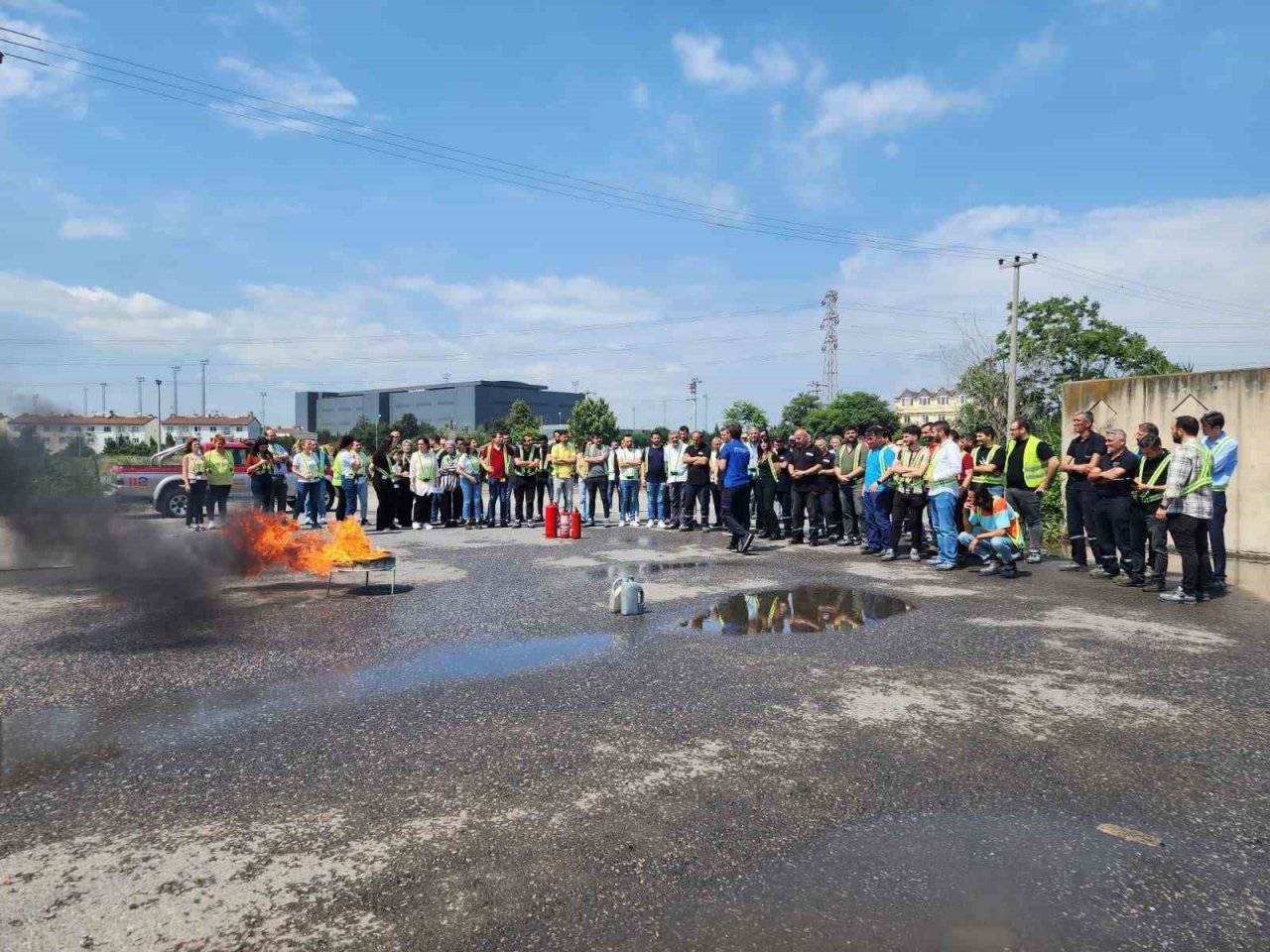 Yalova Belediyesi İtfaiye Müdürlüğü’nün eğitimleri sürüyor