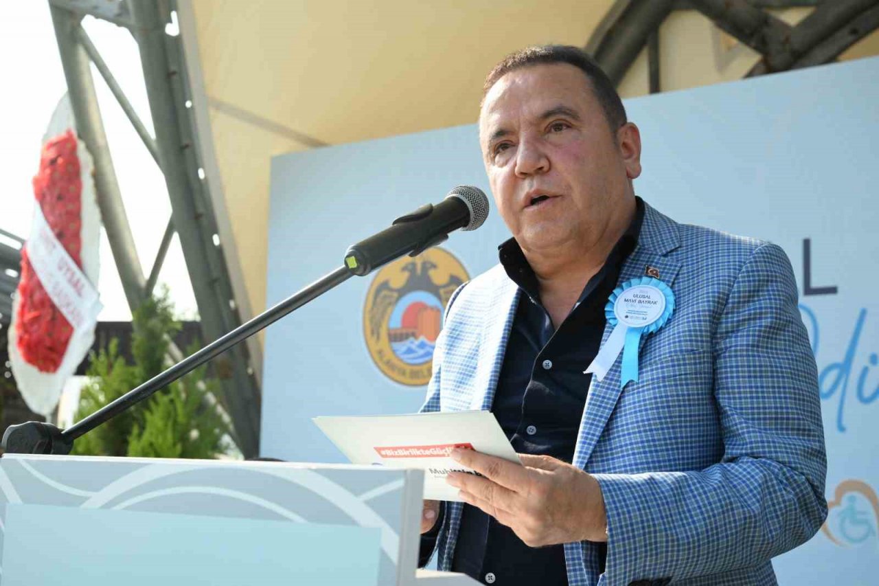 Büyükşehir’e 4. kez ’Türkiye’nin En İyi Çevre Eğitim Etkinlikleri Ödülü’