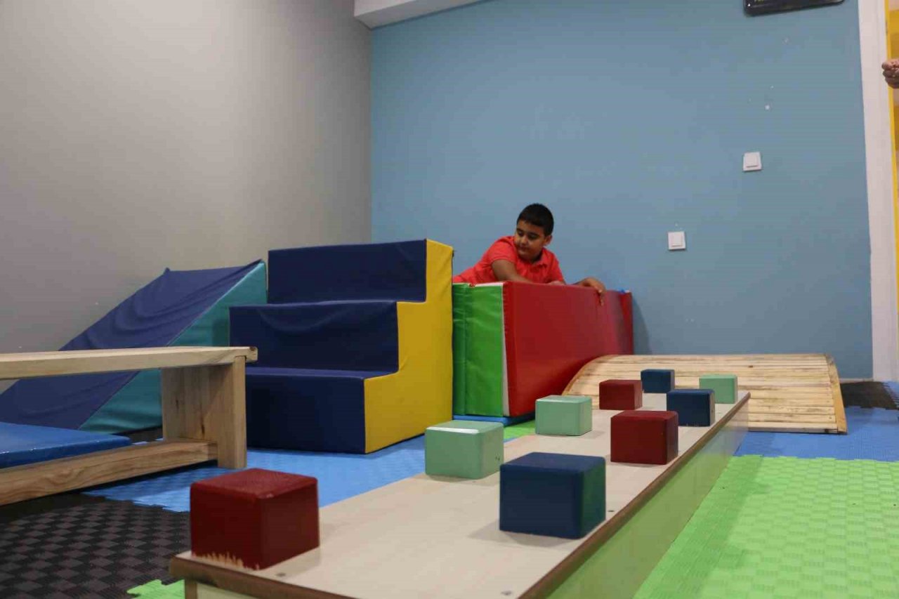 Diyarbakır’da otizmli bireyler sporla eğitim görüyor