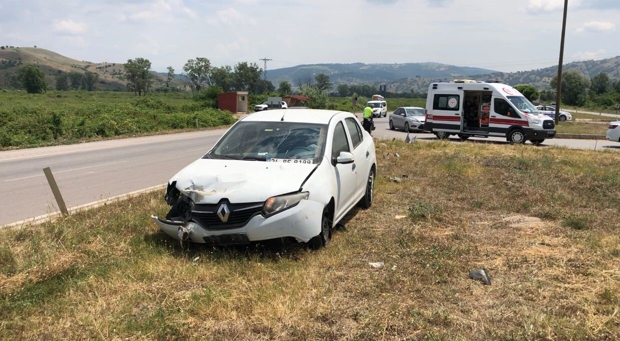 Amasya’da otomobil elektrikli bisikletle çarpıştı: 5 yaralı
