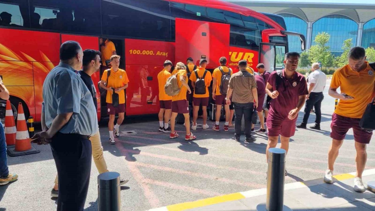 Galatasaray, kamp için Avusturya’ya gitti