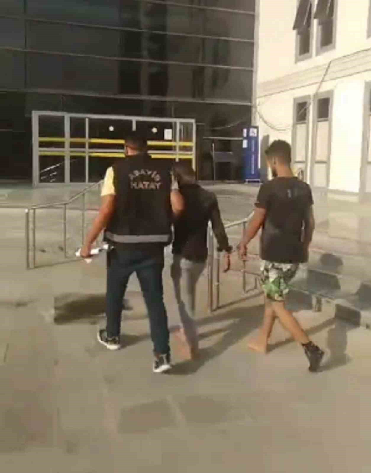 Hatay’da yakalanan 2 hırsızlık şüphelisi tutuklandı