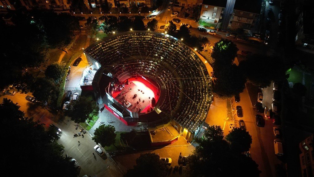 İnegöl Safa Zakir’le 90’ları yeniden yaşadı