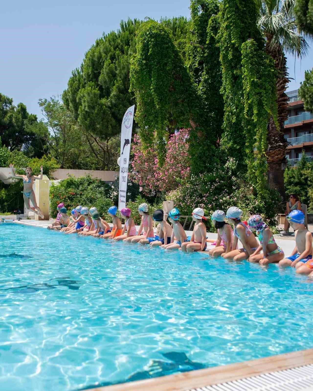 Kuşadalı çocuklar tatillerini yaz spor okulları ile değerlendiriyor