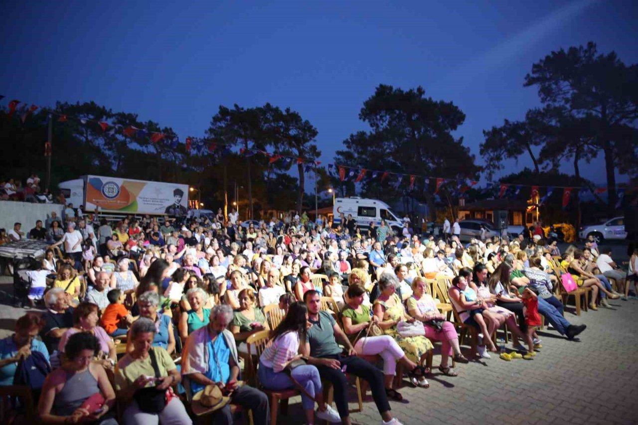 Hisseli Harikalar Kumpanyası izleyici ile buluştu