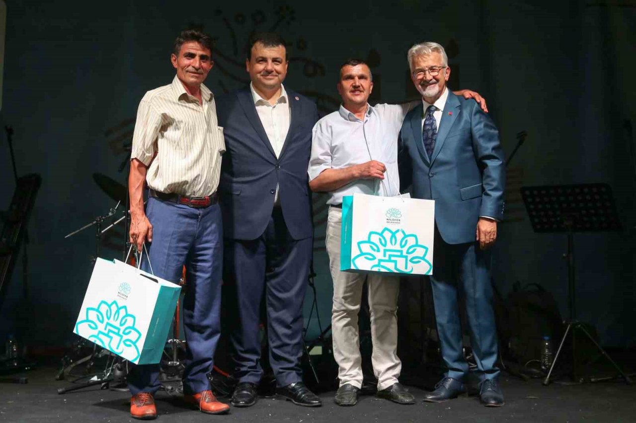 Nilüfer ailesi 36. yaşını kutladı