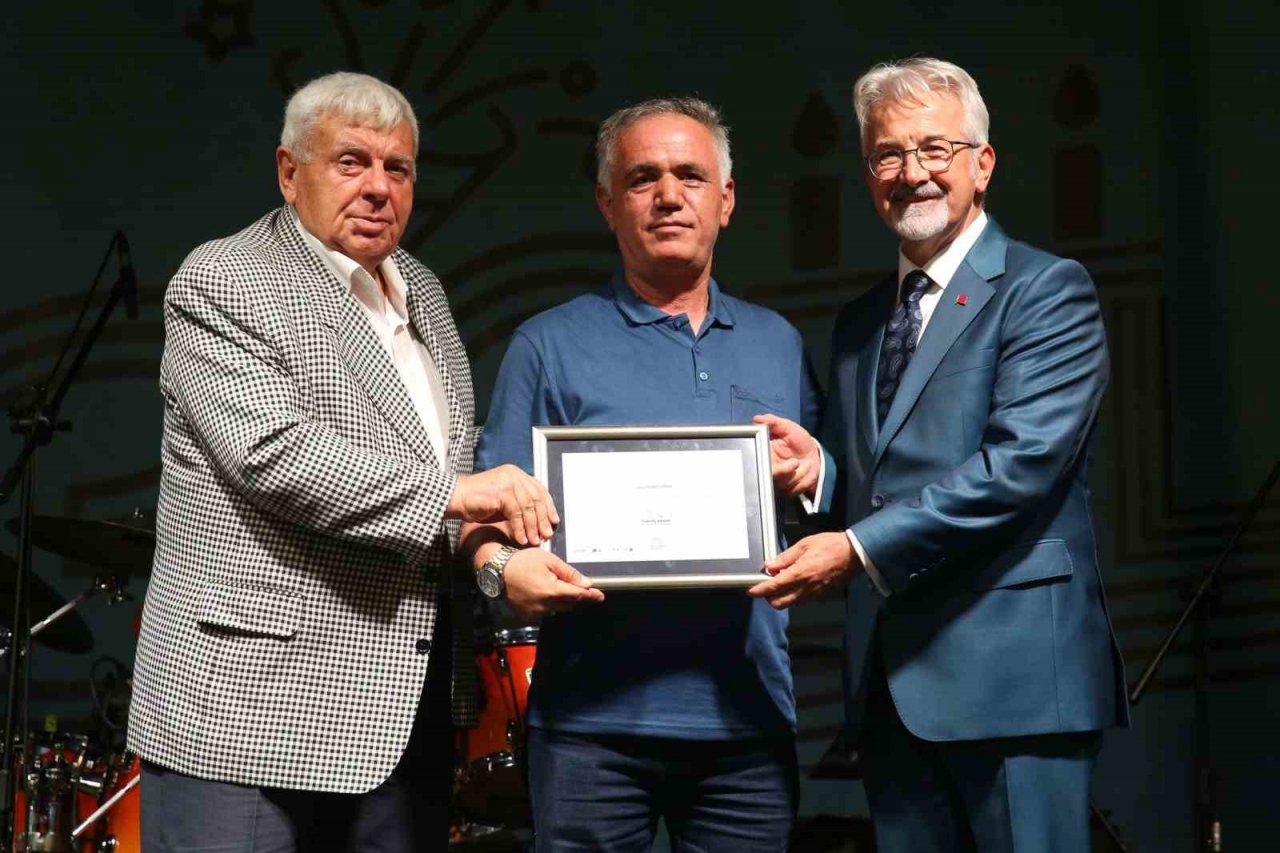 Nilüfer ailesi 36. yaşını kutladı