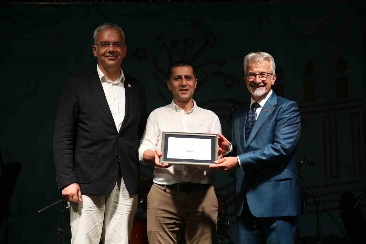 Nilüfer ailesi 36. yaşını kutladı