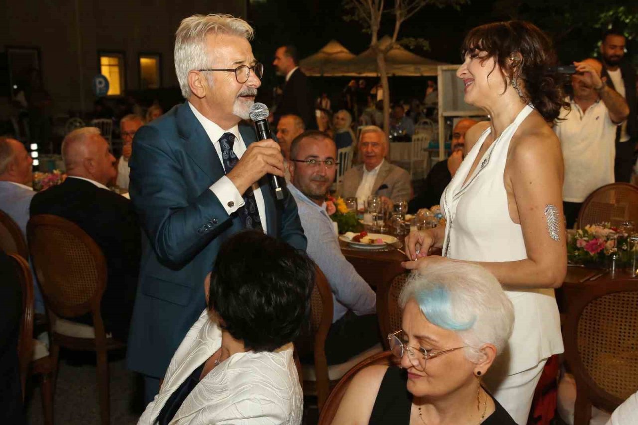 Nilüfer ailesi 36. yaşını kutladı