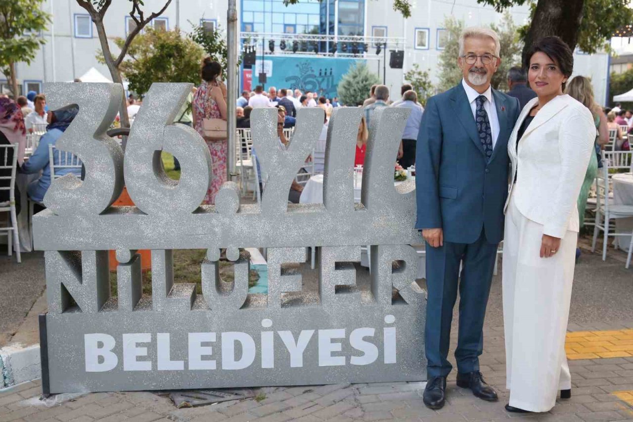 Nilüfer ailesi 36. yaşını kutladı
