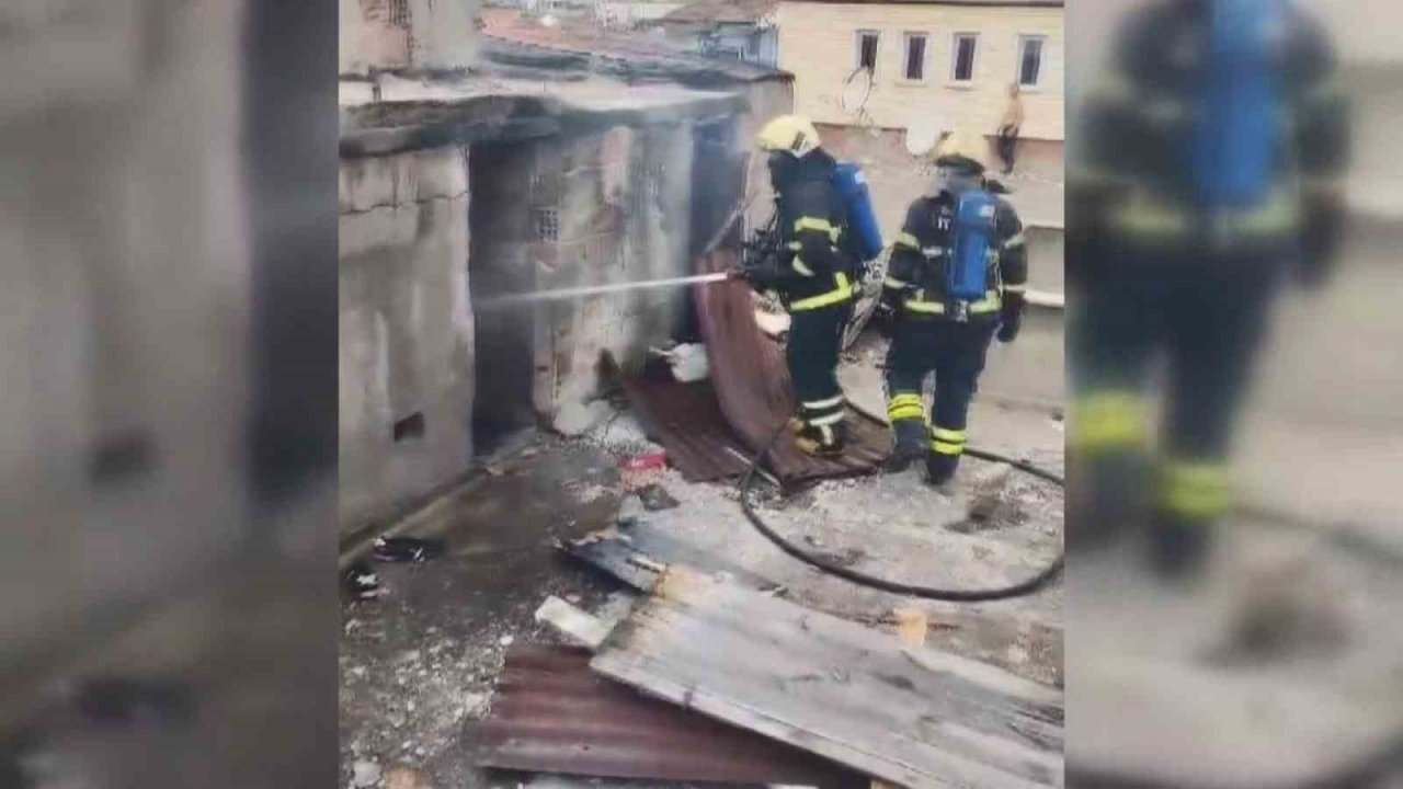 Çatı katında yangın