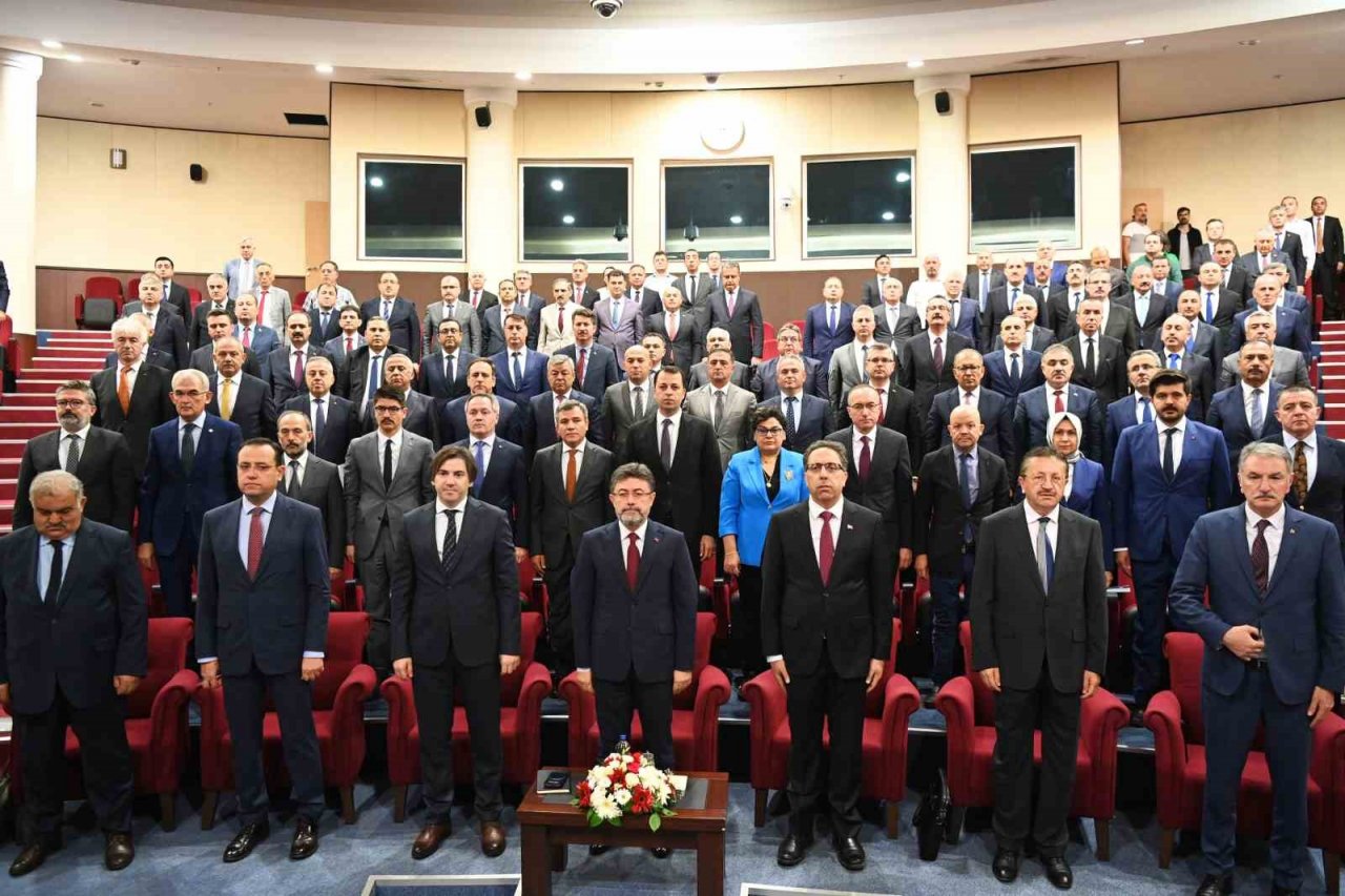 Bakan Yumaklı: “Tarımsal üretim planlama çalışmaları ile ilgili takvim işlemeye başladı”